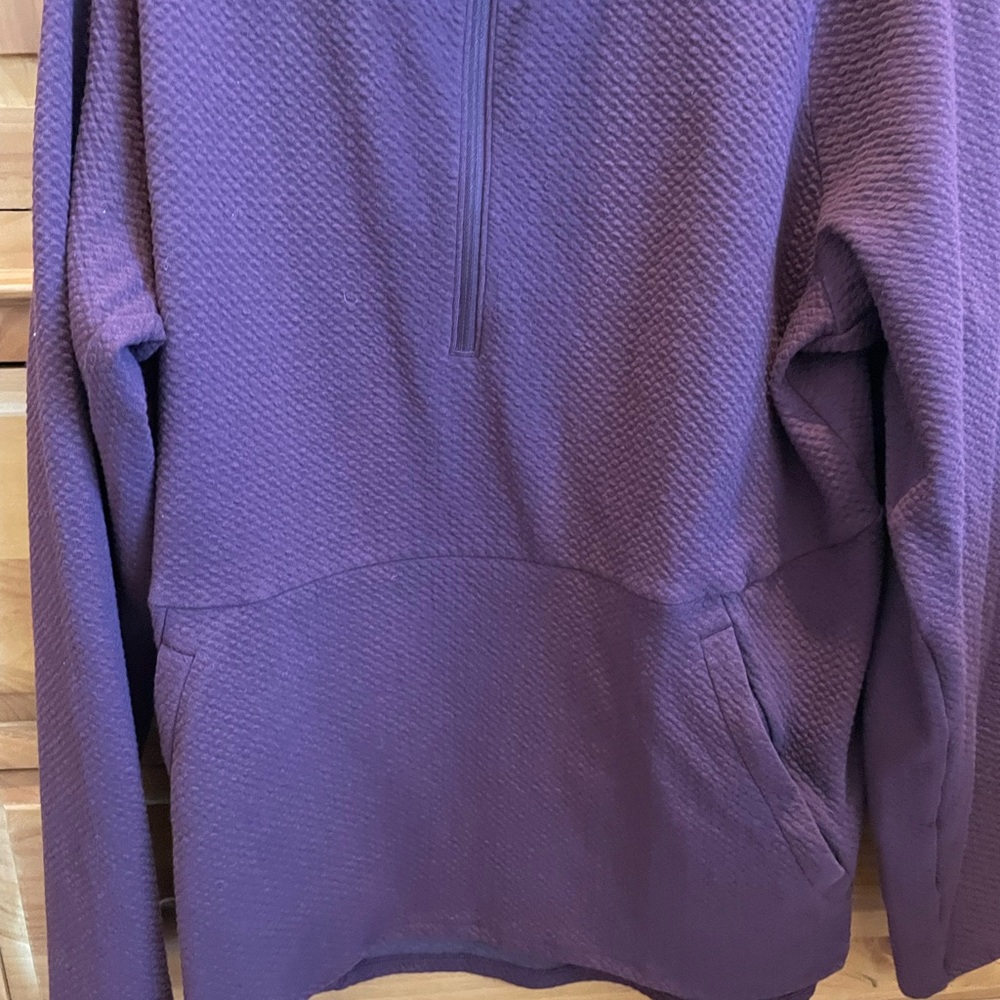 Lululemon Men’s at ease 1/2 zip.